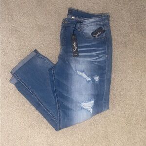 ➕Supplies BY UNIONBAY Distressed Marni Jeans